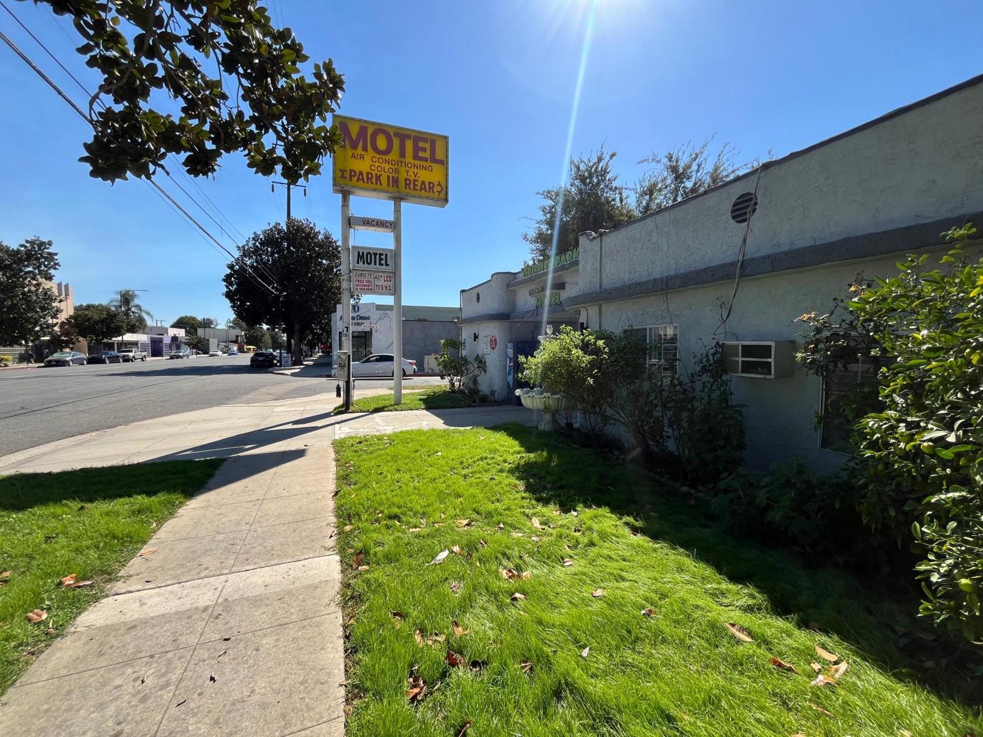 Griffith Park Motel, In Los Angeles Hollywood Area Glendale Exteriör bild